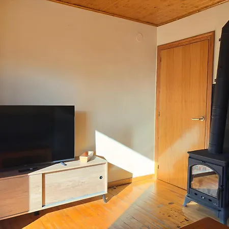 Apartament Chimenea, Confort Moderno Y Madera - Falco 2 *