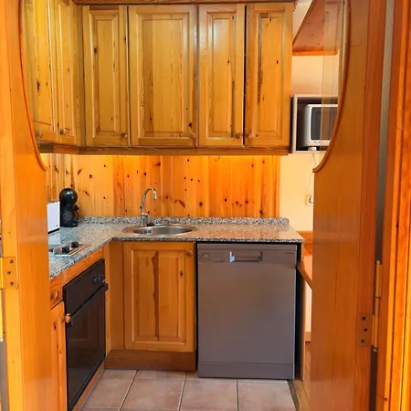 Apartament Chimenea, Confort Moderno Y Madera - Falco 2