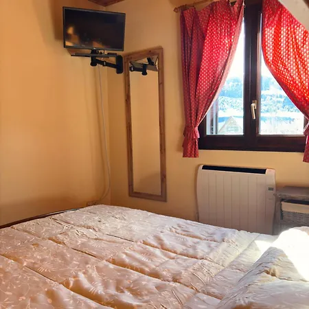 Apartament Chimenea, Confort Moderno Y Madera - Falco 2