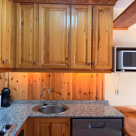Apartament Chimenea, Confort Moderno Y Madera - Falco 2